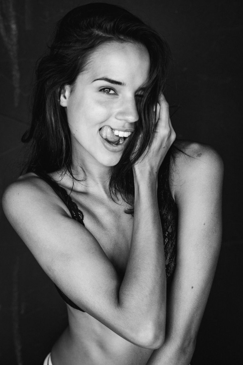 Sexy women model tounge