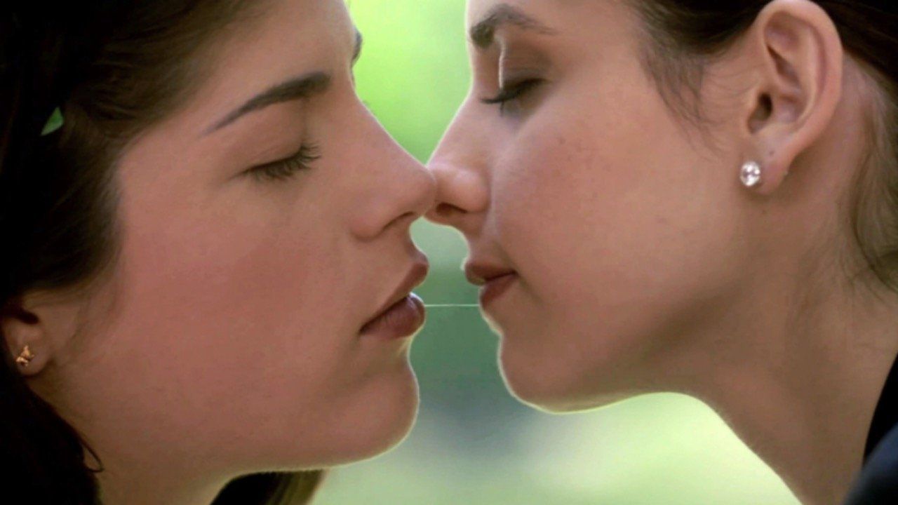 best of Kiss lesbian Girl kissing