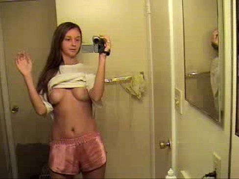 Teen girl nude mirror