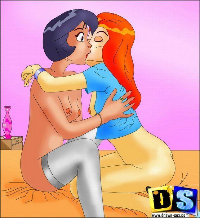 Totally Spies Nude