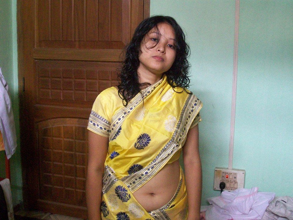 Nude bengali indian women in saree