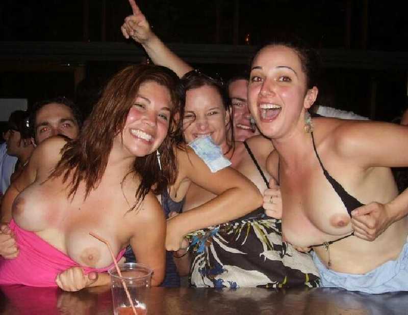 Wild party girls topless