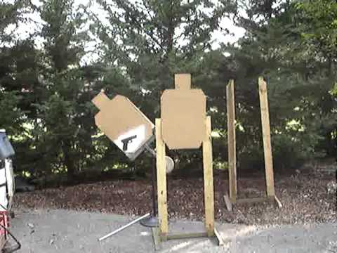 Handgun swinging targets