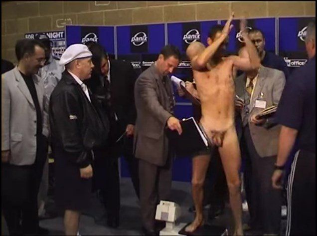 Boxing weigh in nude