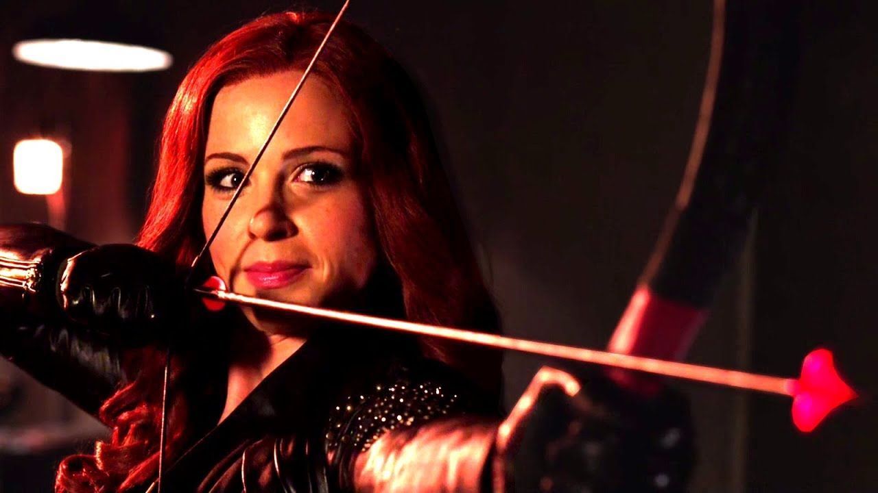 Redhead girl archer