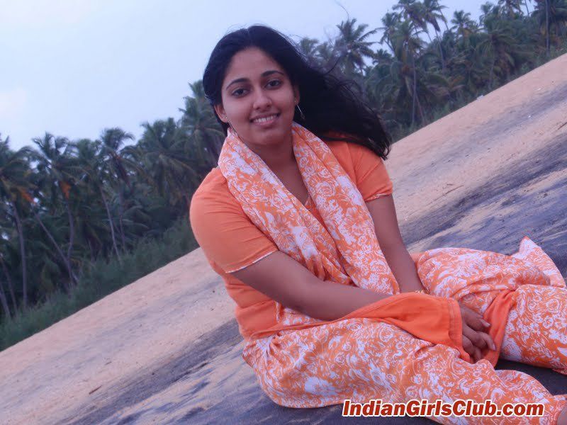Kerala beach girls nude  photo picture