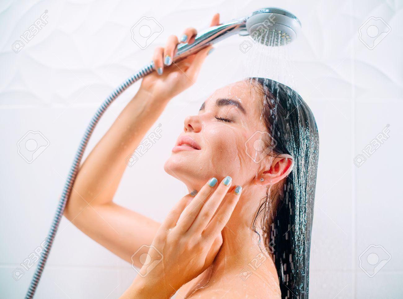 best of Taking shower Girl