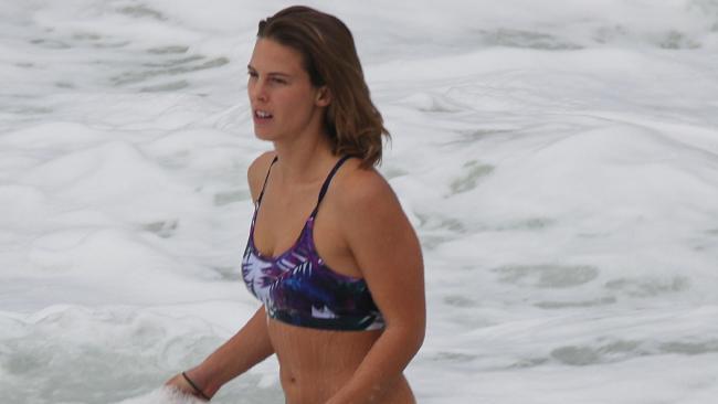 Chanel reccomend Olympic snowboarder in bikini