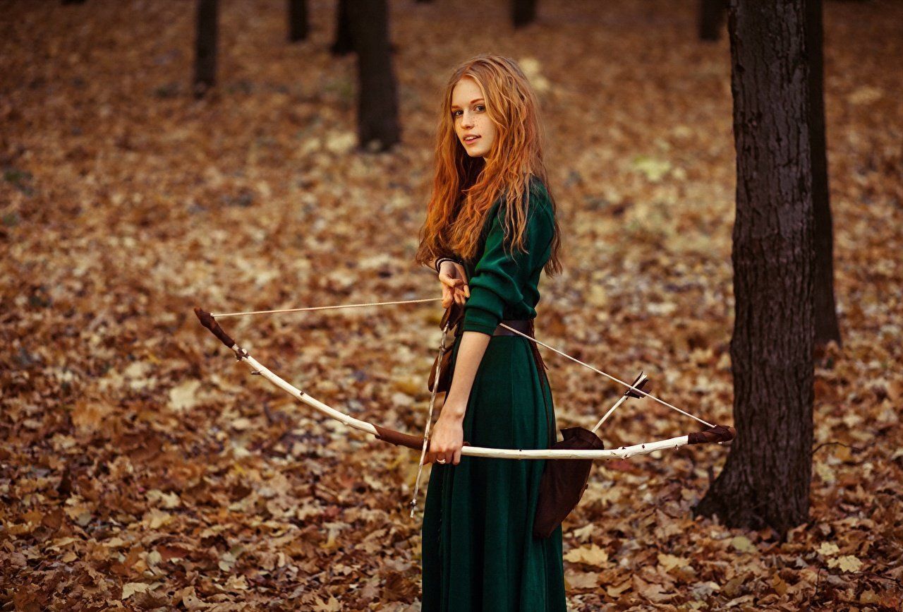 Redhead girl archer