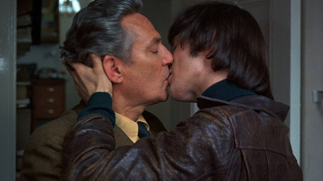 Mature gay kiss