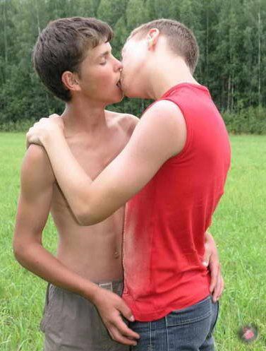 Naked Kissing Boys