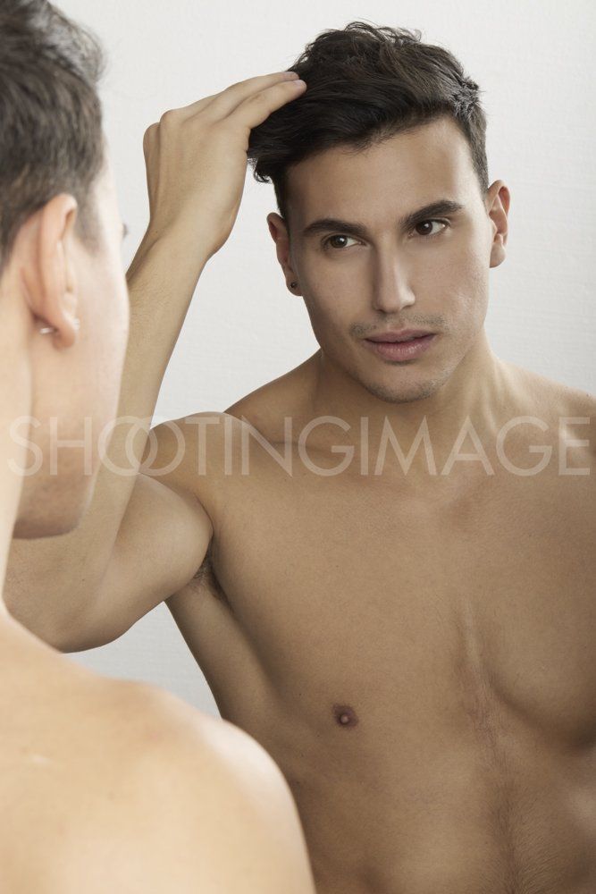 Turanga reccomend Naked man in mirror
